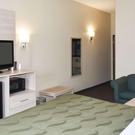 Quality Inn & Suites Brooks Louisville South Экстерьер фото