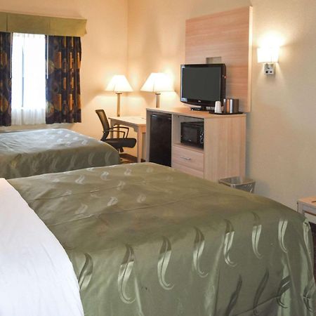 Quality Inn & Suites Brooks Louisville South Экстерьер фото