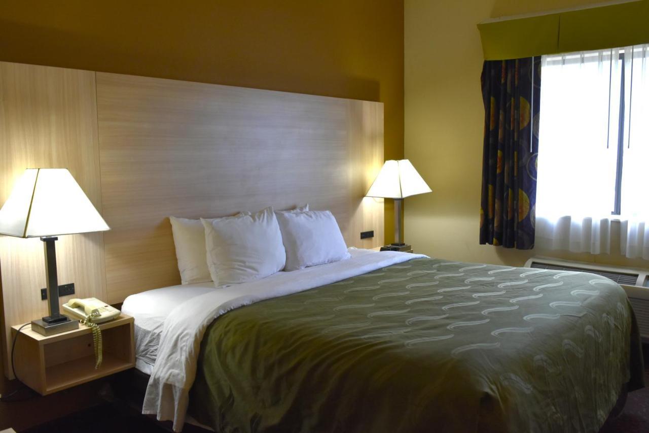 Quality Inn & Suites Brooks Louisville South Экстерьер фото