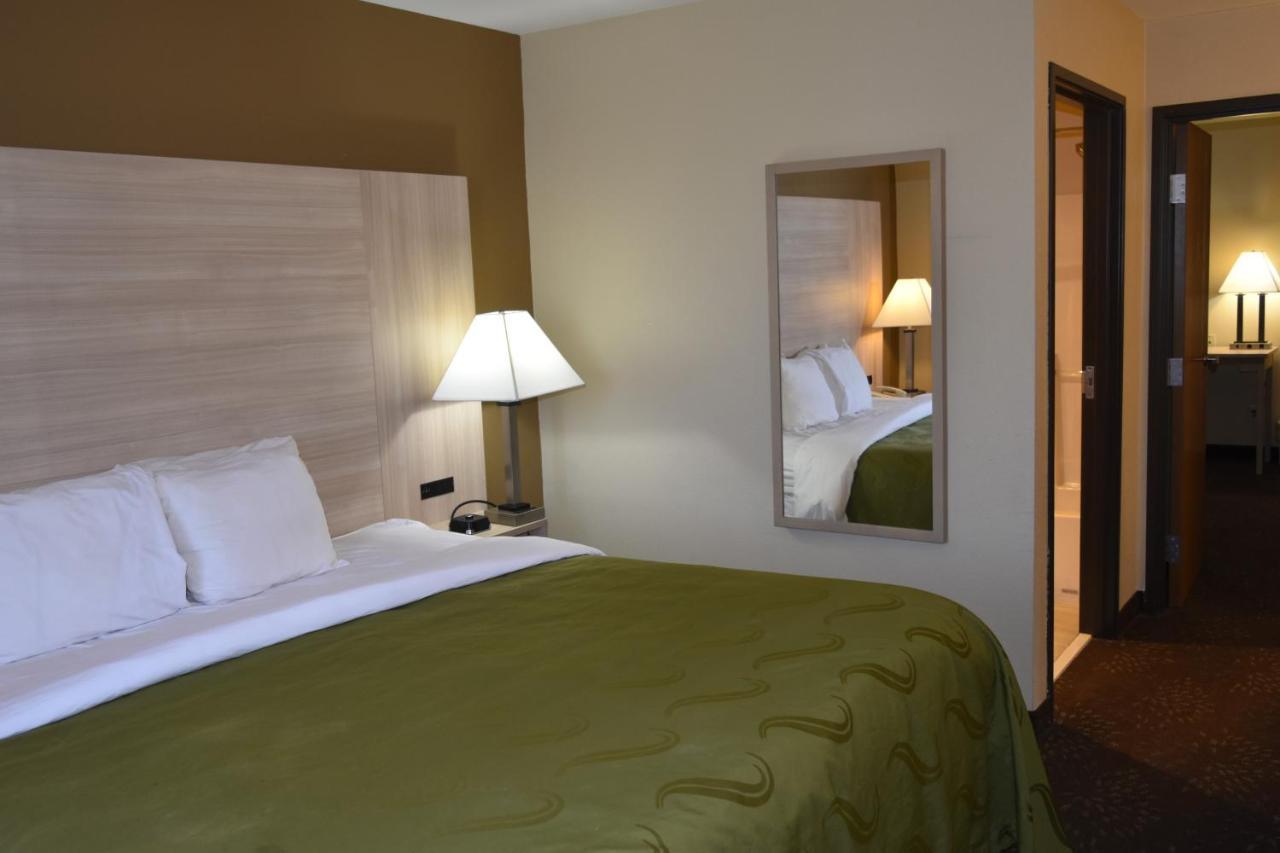 Quality Inn & Suites Brooks Louisville South Экстерьер фото