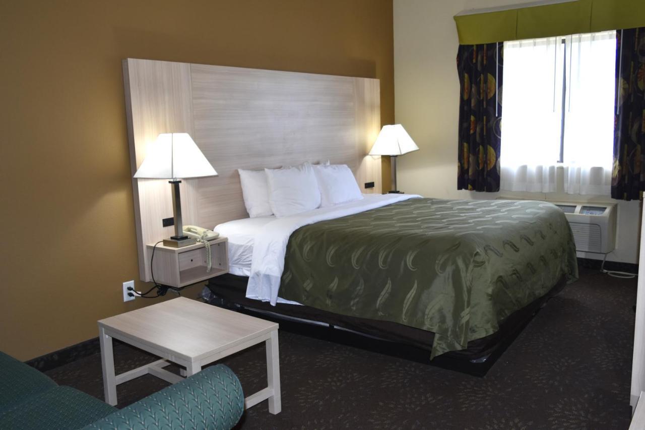 Quality Inn & Suites Brooks Louisville South Экстерьер фото