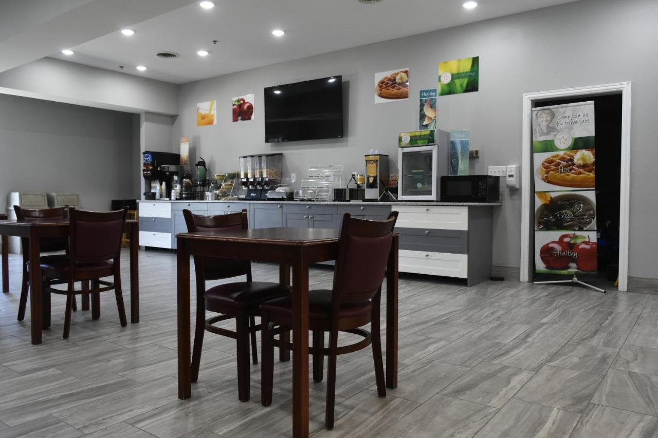 Quality Inn & Suites Brooks Louisville South Экстерьер фото