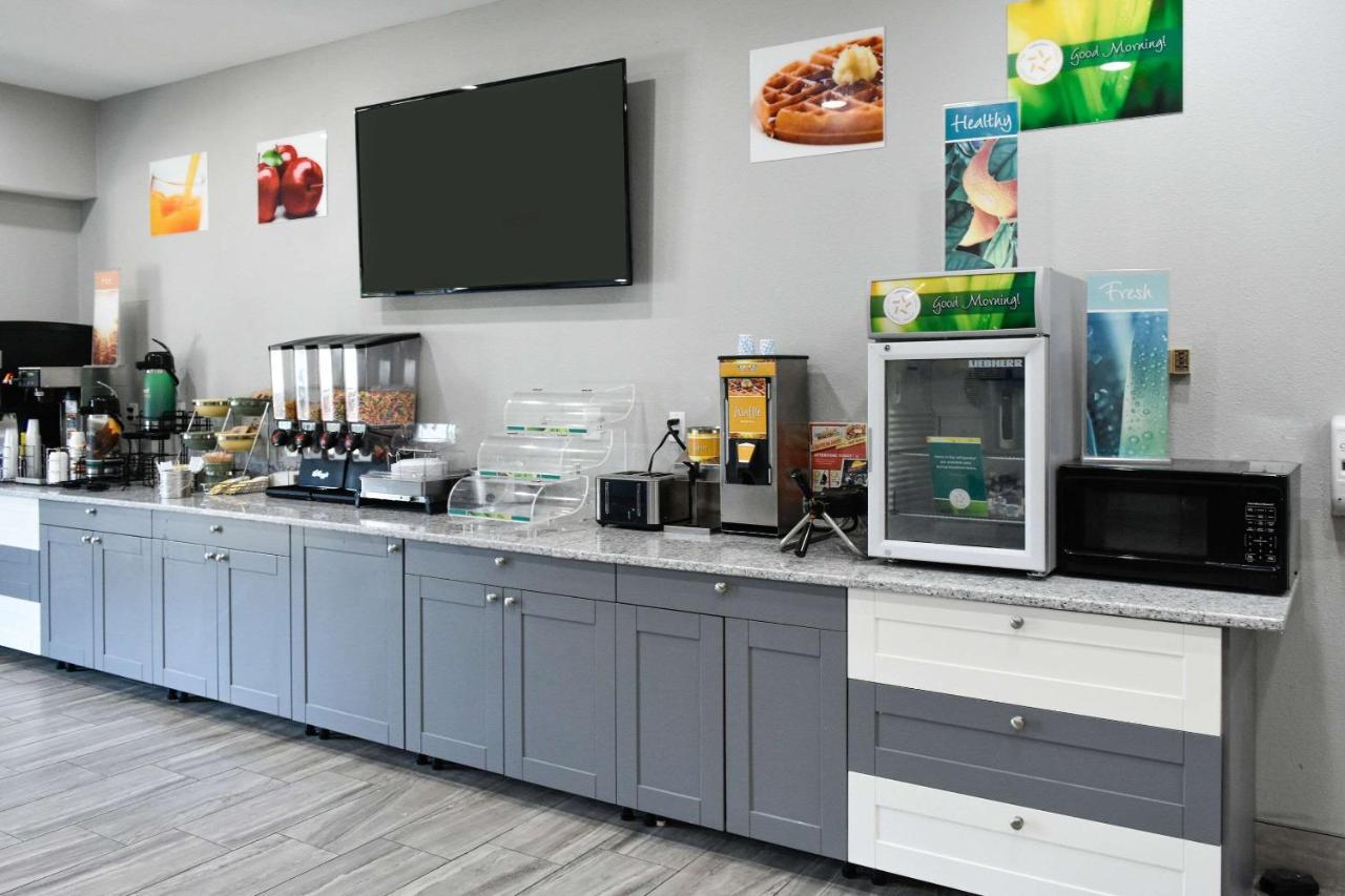 Quality Inn & Suites Brooks Louisville South Экстерьер фото