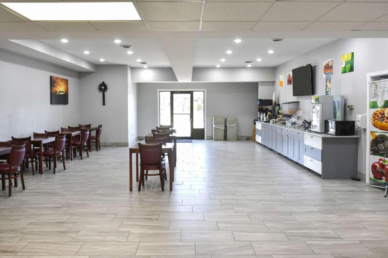 Quality Inn & Suites Brooks Louisville South Экстерьер фото
