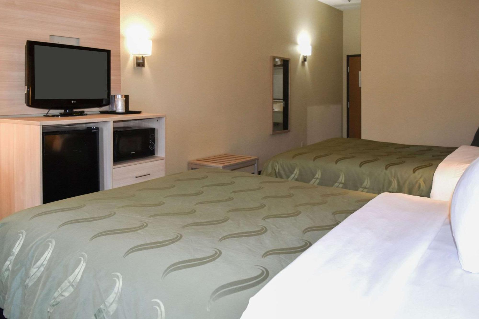 Quality Inn & Suites Brooks Louisville South Экстерьер фото