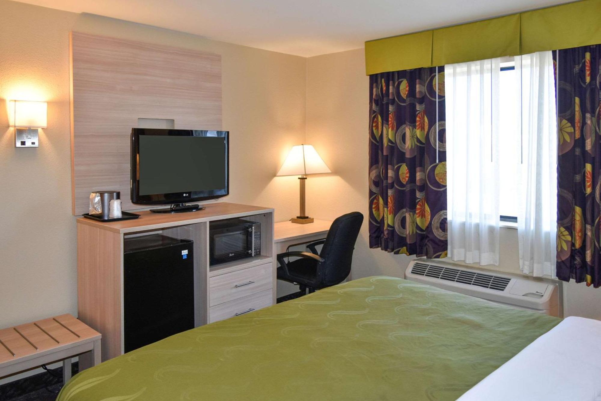 Quality Inn & Suites Brooks Louisville South Экстерьер фото