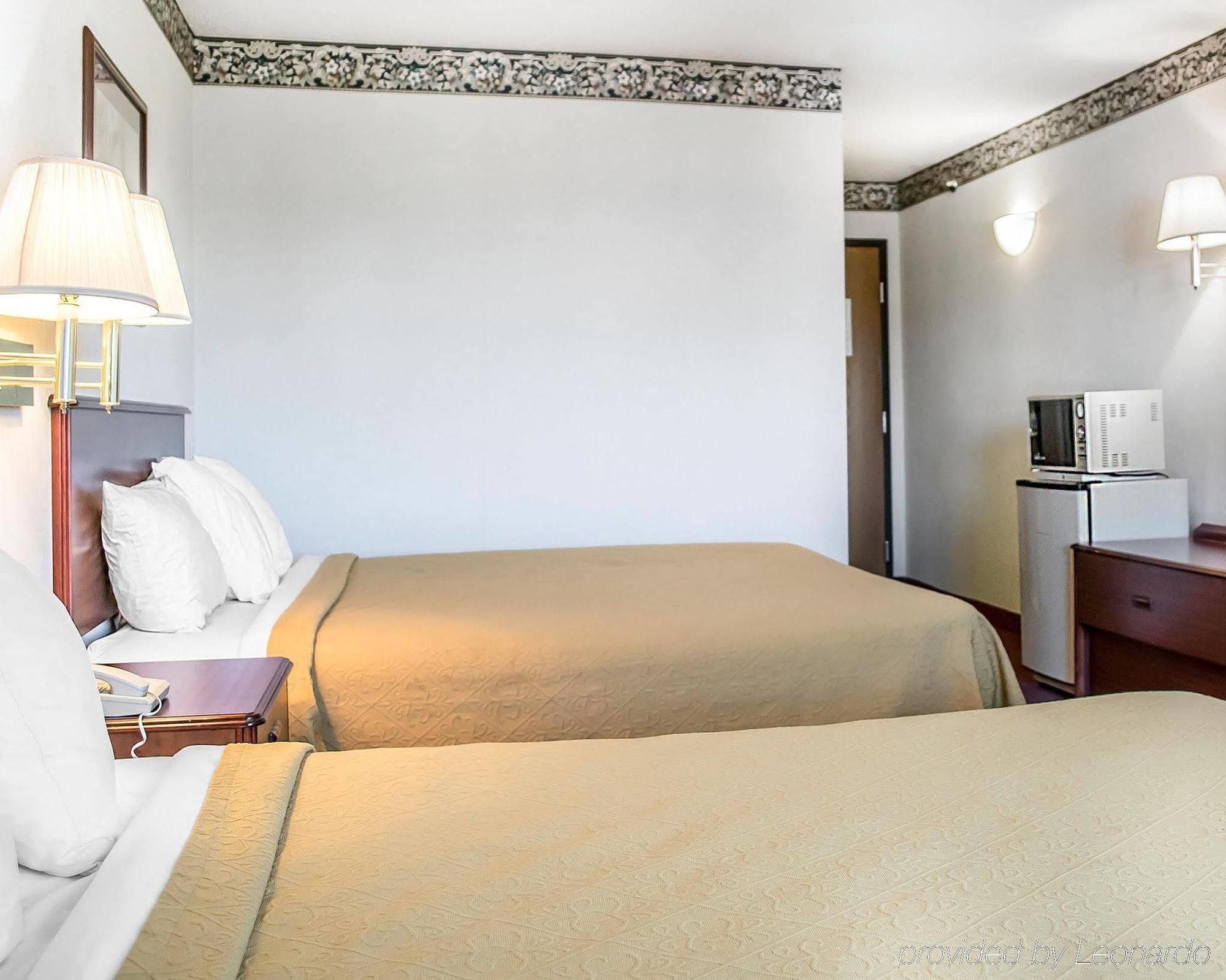 Quality Inn & Suites Brooks Louisville South Экстерьер фото